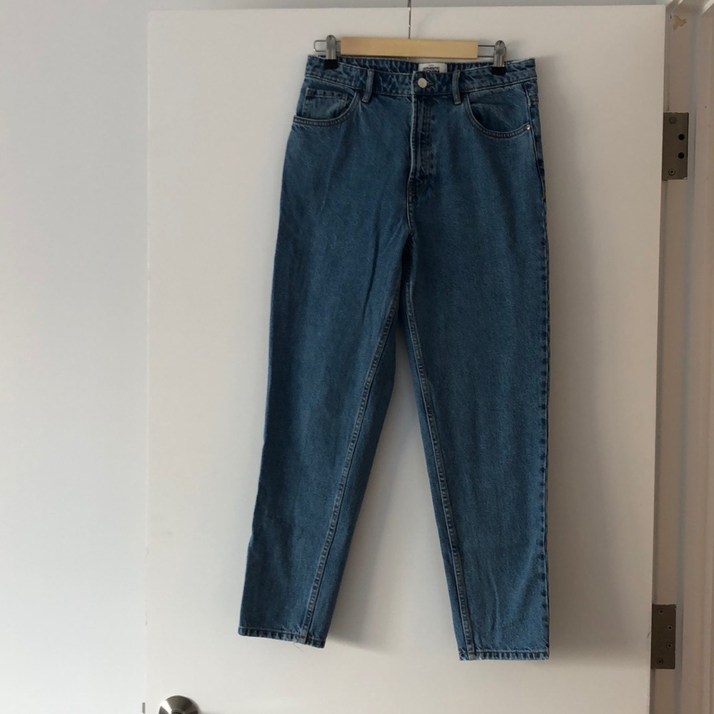 Zara Sz 6 Mom Jeans Medium/ light wash